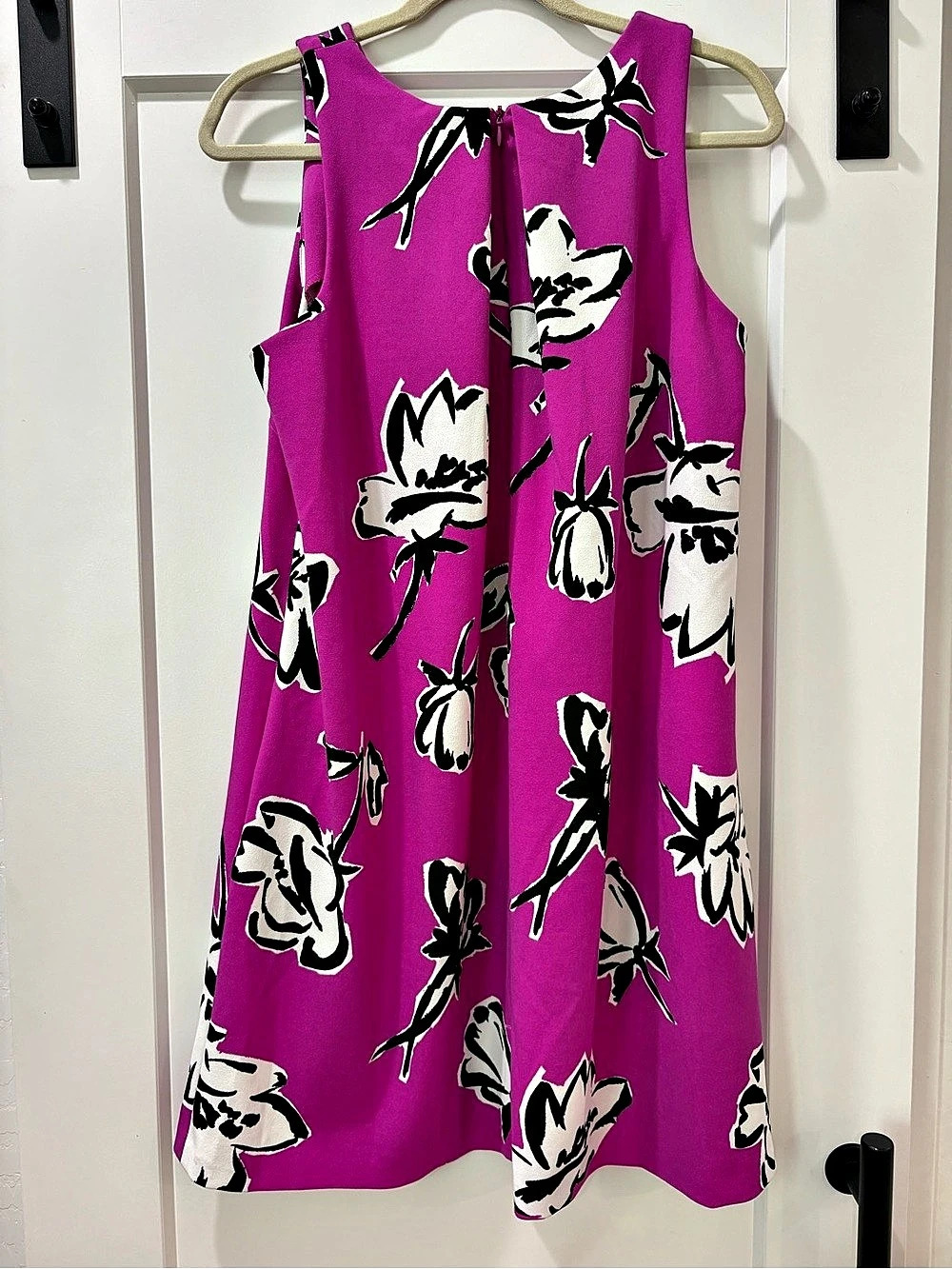 Lauren Ralph Lauren Floral Tank Top in Pink & Black Size 12 Like New - Picture 2 of 3